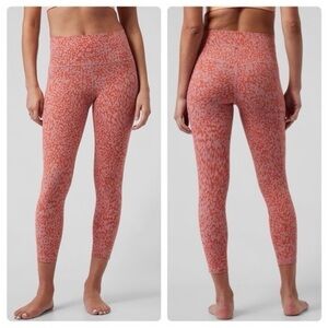 Athleta Salutation Stash Pocket 7/8 Tight